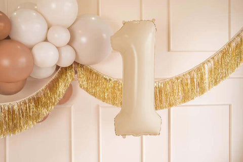 foliniai skaičiai balionai vienas du trys keturi penki šeši septyni aštuoni devyni 1 2 3 4 5 6 7 8 9 balionas skaičius kreminis