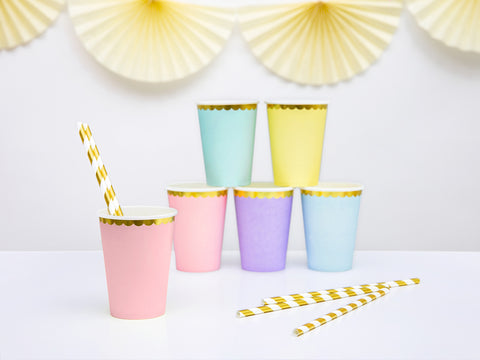 Vienkartiniai puodeliai "Rožiniai su aukso juosta"