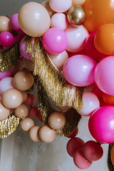 Flesh-colored linking balloons