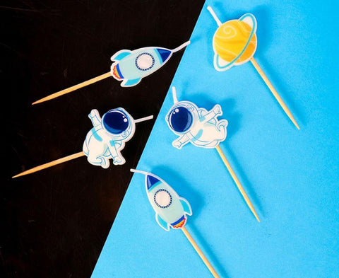 torto žvakutės kosmoso tema