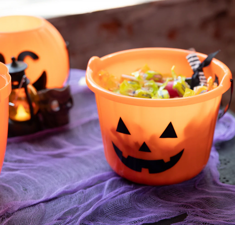 helovyno kibiras moliūgas saldainiams