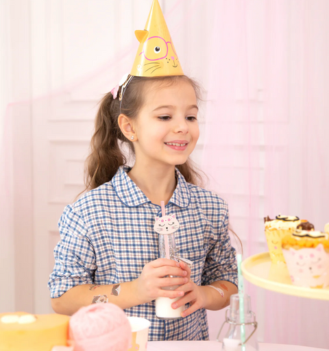 šiaudeliai dekoruoti katinai kačiukų tema gimtadienio dekoracijos