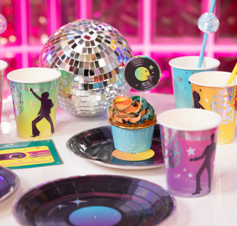 disco disko tema vakarelis sventes dekoracijos