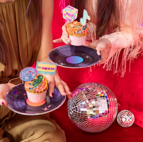 disco vakarelio dekoracijos lekstes ploksteles disko gaublys rutylys