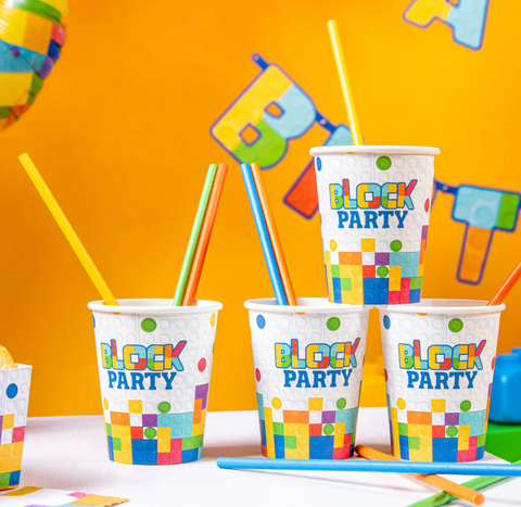 puodukai vienkartiniai popieriniai lego tema  dekoras dekoracijos švente