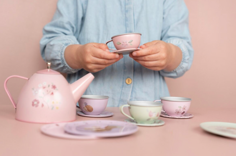 arbatos rinkinys metaliniai puodeliai little dutch tea set fairy garden vaiku dovanos idejos