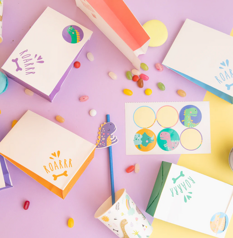 saldainiu maiseliai maisiukai dovanoms sveciams saldainiai padėkos dovaneles dinozauru tema