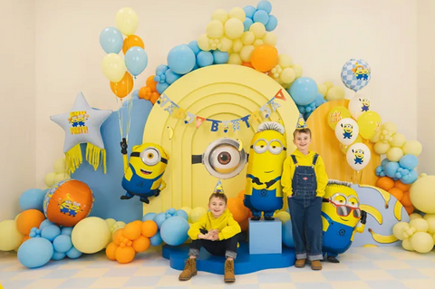 Minions dekoracija fotosienelei ir šventės erdvei