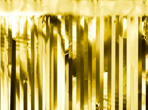 dekoracinė užuolaida lietutis auksinė sidabrinė rožinė melyna juoda spalva gimtadienio dekoracijos