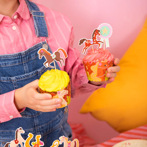 keksiuku papuosimai dekoracijos arkliukai ūkio tema