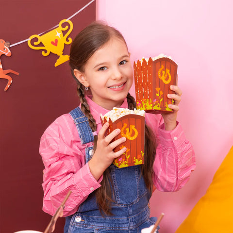 pokornu dezute skanestams dekoracijos stalo dekoras gimtadieniui arkliuku tema ūkio gyvūnai